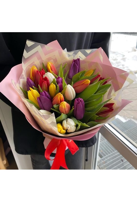 Букет 25 тюльпанов микс  ЦВЕТЫ - Бесплатная доставка цветов и букетов в Самаре. Заказ цветов онлайн, любой способ оплаты