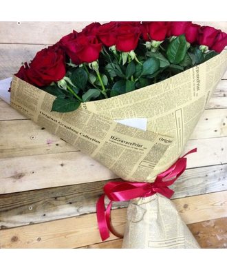 Букет из 51 розы в крафт упаковке