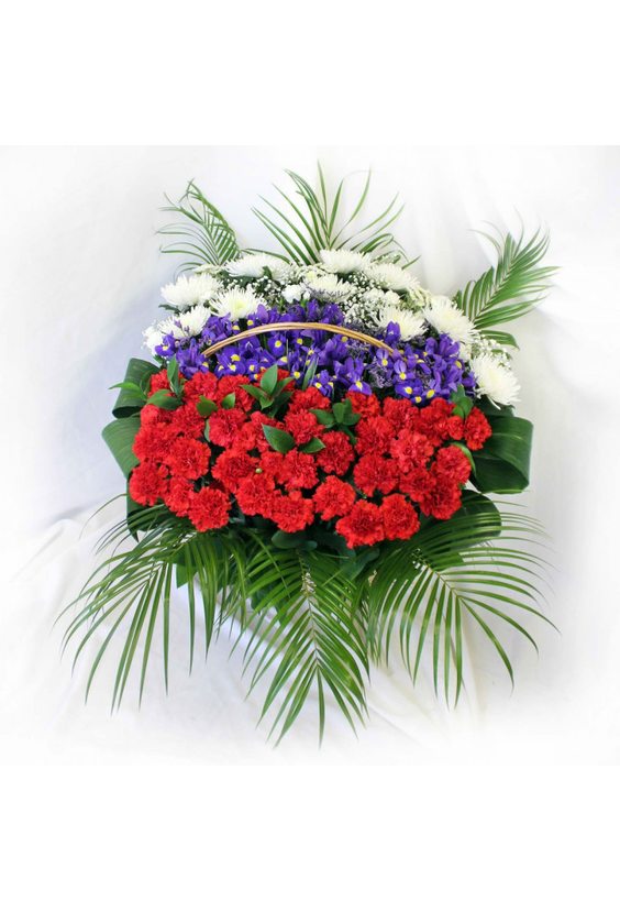 Корзина "Триколор"   - Бесплатная доставка цветов и букетов в Самаре. Заказ цветов онлайн, любой способ оплаты