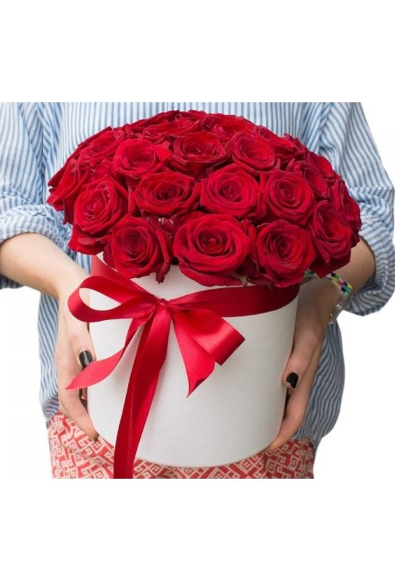 25 роз в коробке  Букеты из 25 роз  - Бесплатная доставка цветов и букетов в Самаре. Заказ цветов онлайн, любой способ оплаты