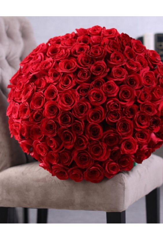 101 роза Ред Наоми 80 см  VIP Букеты (от 7000) Бесплатная доставка цветов и букетов в Самаре.