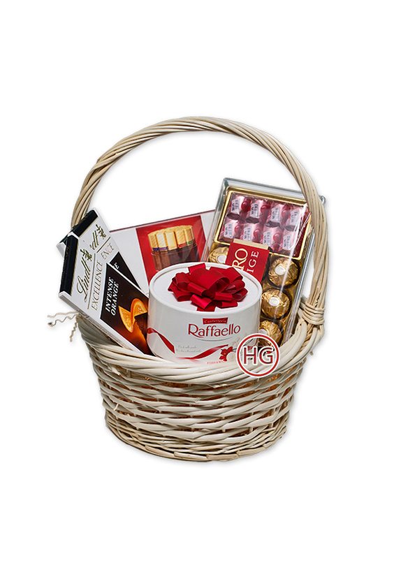 Корзина «Вкусняшка»   - Бесплатная доставка цветов и букетов в Самаре. Заказ цветов онлайн, любой способ оплаты