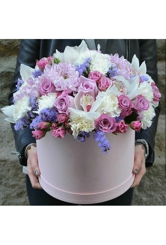 Коробочка с цветами "Романтика"   - Бесплатная доставка цветов и букетов в Самаре. Заказ цветов онлайн, любой способ оплаты
