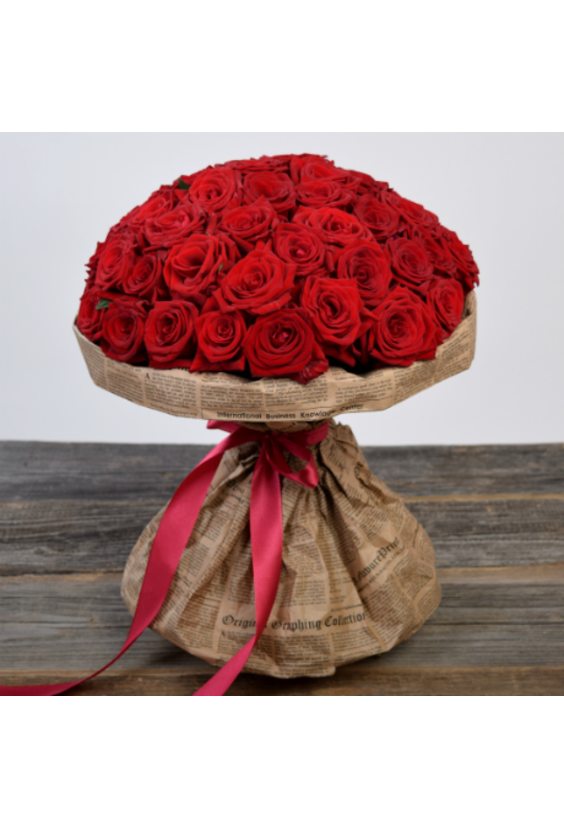 Букет из 51 красной розы в крафте   - Бесплатная доставка цветов и букетов в Самаре. Заказ цветов онлайн, любой способ оплаты