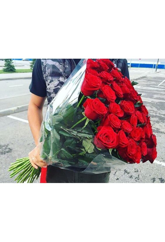 Букет из 25 роз Эквадор (60 см)   - Бесплатная доставка цветов и букетов в Самаре. Заказ цветов онлайн, любой способ оплаты