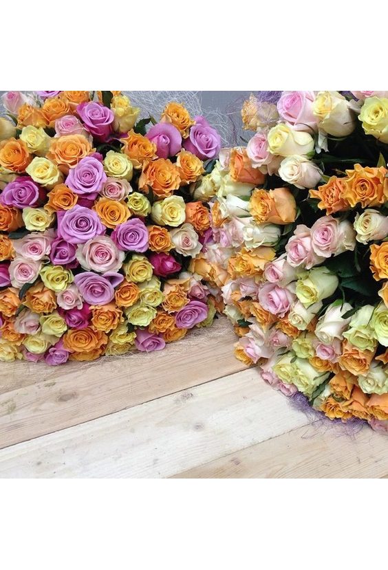 101 роза "Микс"  ЦВЕТЫ - Бесплатная доставка цветов и букетов в Самаре. Заказ цветов онлайн, любой способ оплаты