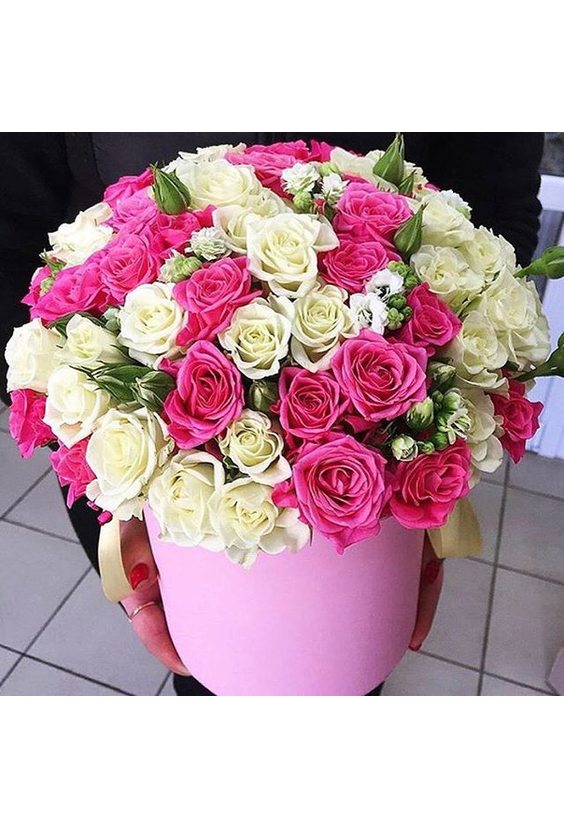 Коробочка с кустовой розой  Композиции - Бесплатная доставка цветов и букетов в Самаре. Заказ цветов онлайн, любой способ оплаты