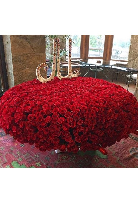 Букет из 1001 розы   - Бесплатная доставка цветов и букетов в Самаре. Заказ цветов онлайн, любой способ оплаты