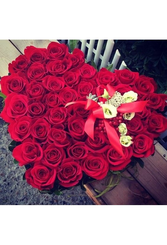 Для Любимой  Сердца из цветов - Бесплатная доставка цветов и букетов в Самаре. Заказ цветов онлайн, любой способ оплаты