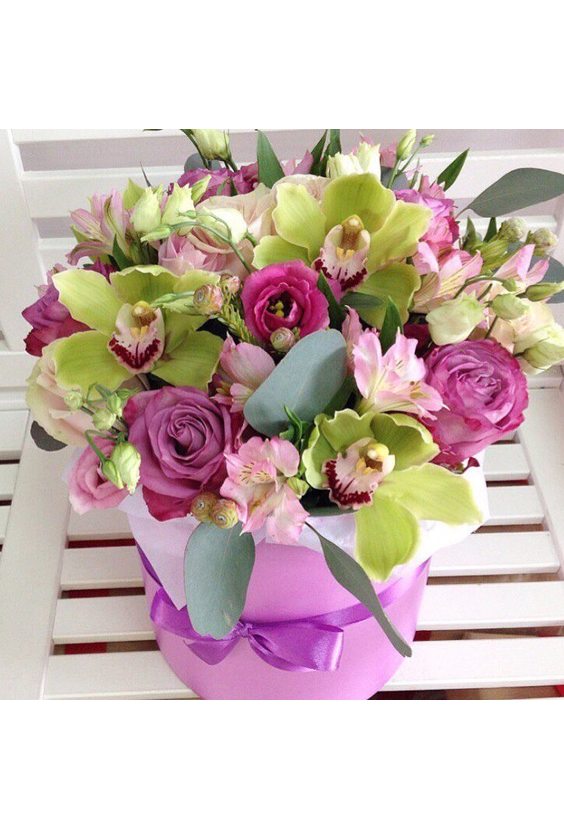 Коробочка с орхидеями   Цветы в коробках - Бесплатная доставка цветов и букетов в Самаре. Заказ цветов онлайн, любой способ оплаты