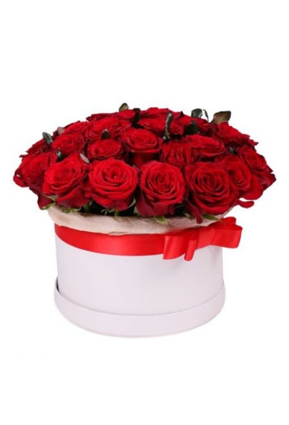 Розы в шляпной коробке   - Бесплатная доставка цветов и букетов в Самаре. Заказ цветов онлайн, любой способ оплаты